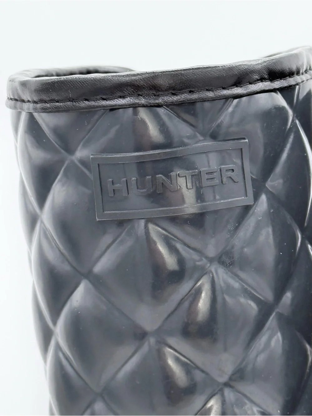 Hunter women’s adjustable, quilted, refined, slim fit short rain boot black SZ 8
